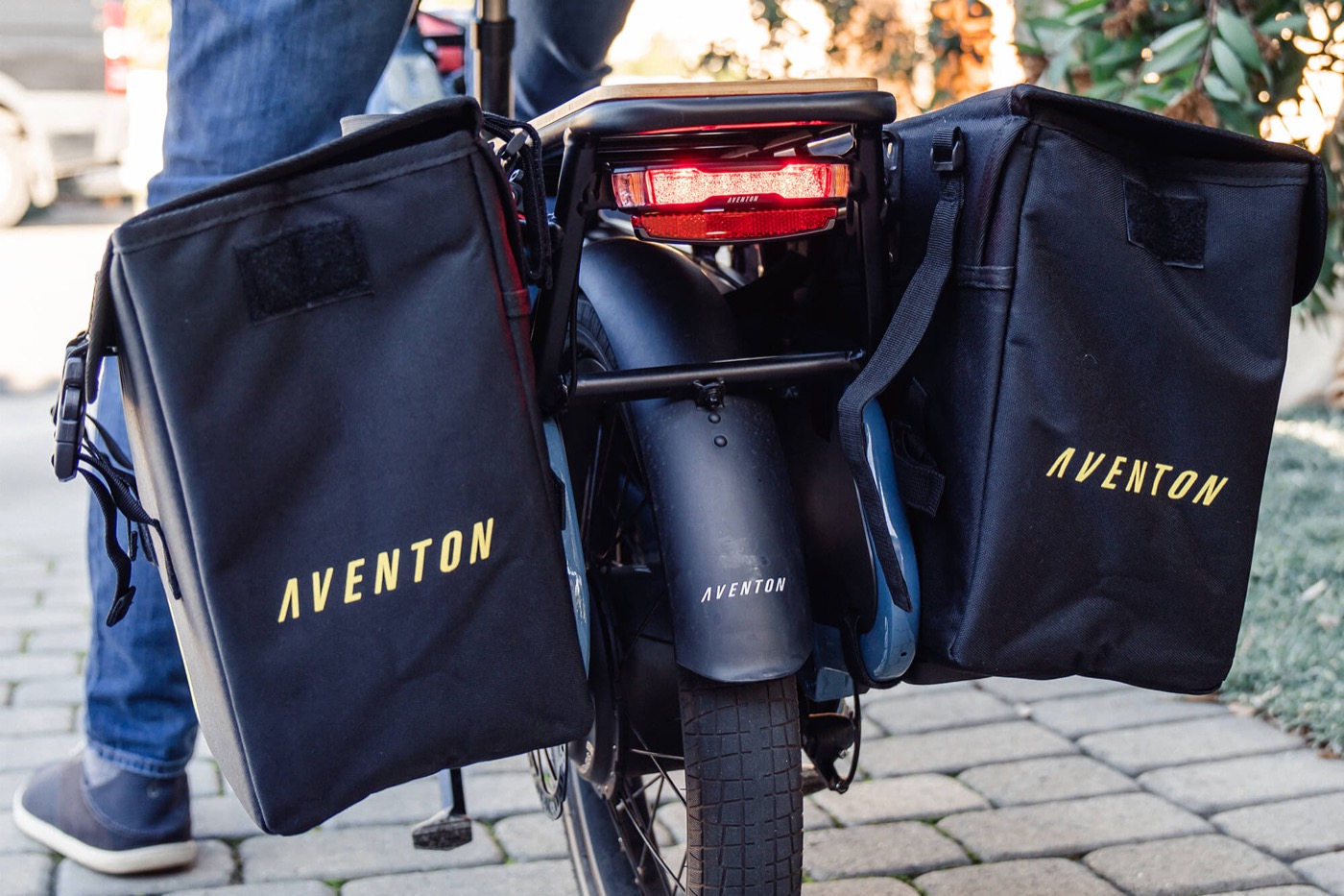 Abound Pannier