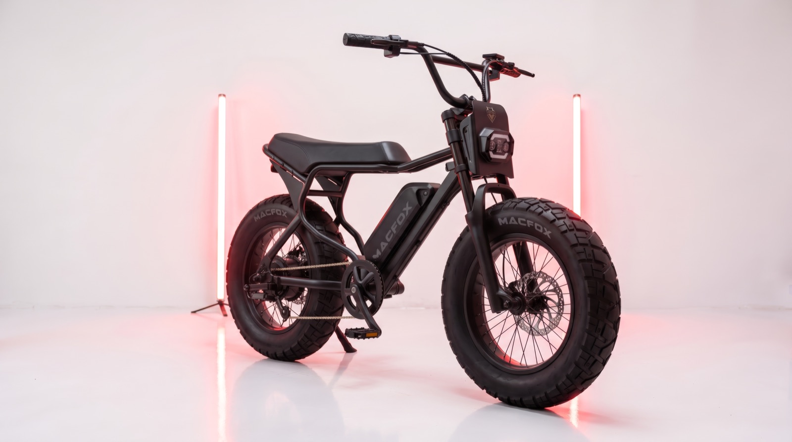 Macfox X7 moto-styled fat-tire e-bike